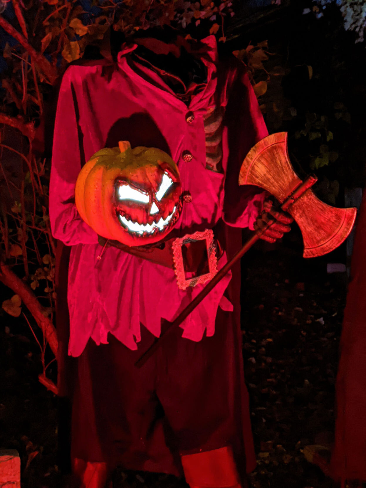 Halloween house headless horseman 7405 31st Avenue.jpg